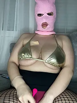 emiliafrancaise online show from March 2, 2026, 8:21 am