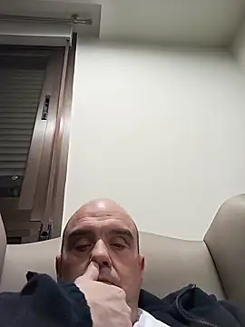 geli45 online show from February 23, 2026, 1:36 am