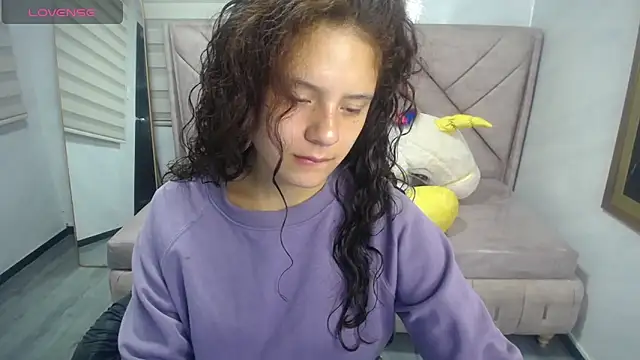 Velvet Moon V online show from September 16, 2025, 1:01 pm