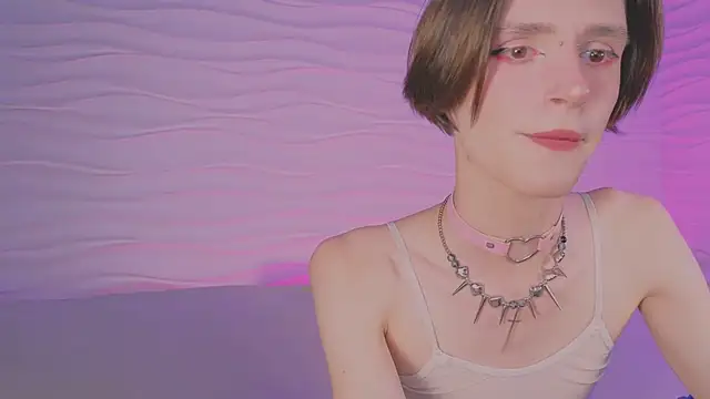 madi snow online show from November 14, 2025, 5:17 am