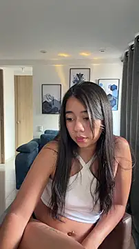 Snapshot of Lily_June chatting on April 18, 2026, 7:58 pm Lily June online show from April 18, 2026, 7:58 pm