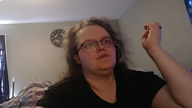 Snapshot of TheMistyPrice chatting on February 19, 2026, 8:16 pm TheMistyPrice online show from February 19, 2026, 8:16 pm