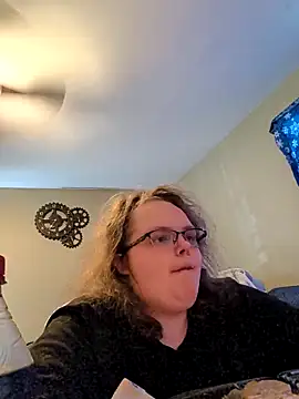 Snapshot of TheMistyPrice chatting on April 6, 2026, 7:48 pm TheMistyPrice online show from April 6, 2026, 7:48 pm