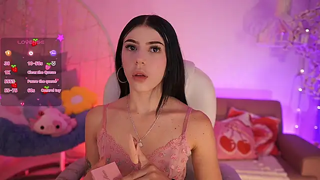 JadeSummerr online show from May 19, 2026, 11:38 am