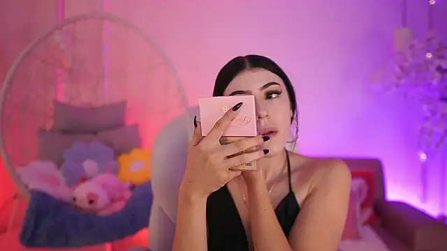 JadeSummerr online show from May 26, 2026, 11:39 am