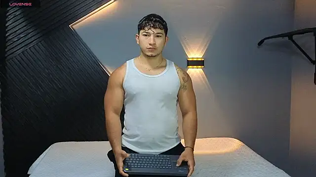 Horny nick18 online show from March 5, 2026, 12:01 pm