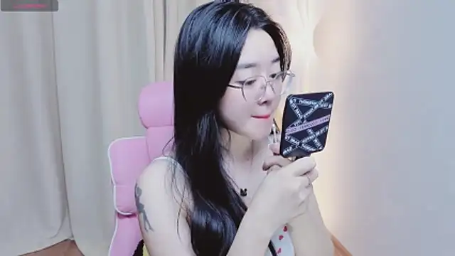 Miu-999 online show from April 5, 2026, 4:09 am