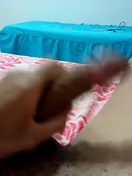 Snapshot of Gusttavotesudoxxvvc chatting on November 7, 2025, 2:22 am Gusttavotesudoxxvvc online show from November 7, 2025, 2:22 am