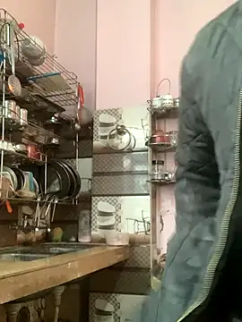 amitsharma7868 online show from December 15, 2025, 2:38 am