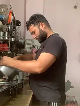 amitsharma7868 online show from March 17, 2026, 2:27 am