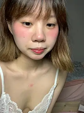 zhaomosheng125216 online show from June 25, 2026, 1:04 pm