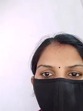 poojam93 online show from November 23, 2025, 3:39 am