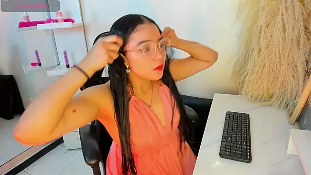 Snapshot of CamiJones chatting on September 10, 2025, 11:54 am CamiJones online show from September 10, 2025, 11:54 am