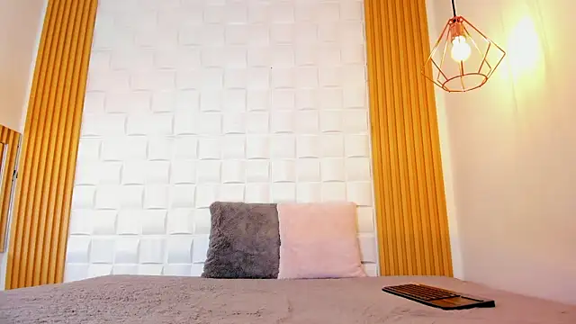 Snapshot of AriaBelle chatting on March 30, 2026, 11:11 am AriaBelle online show from March 30, 2026, 11:11 am