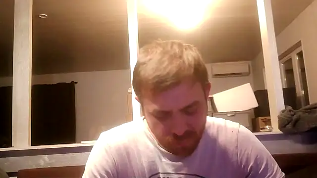 Snapshot of Bikerhot883hd chatting on October 28, 2025, 5:48 pm Bikerhot883hd online show from October 28, 2025, 5:48 pm