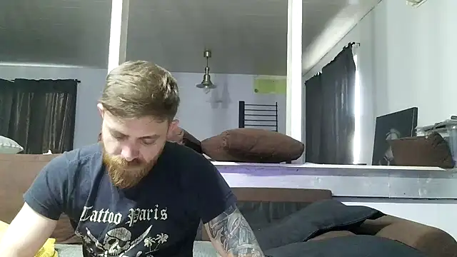 Snapshot of Bikerhot883hd chatting on April 15, 2026, 4:14 pm Bikerhot883hd online show from April 15, 2026, 4:14 pm