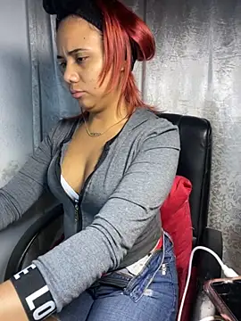 MelissaAGT online show from September 26, 2025, 3:32 am