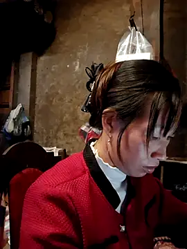 ngocngoc cute online show from November 12, 2025, 1:11 pm