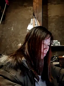 ngocngoc cute online show from November 18, 2025, 2:32 pm