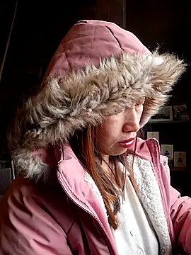 ngocngoc cute online show from December 5, 2025, 3:48 am