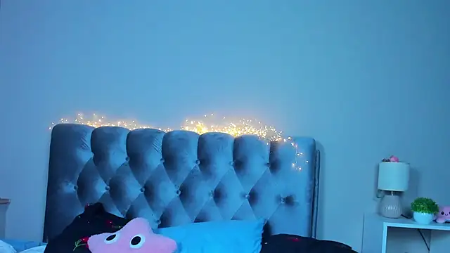Snapshot of Blondy_Fina chatting on July 23, 2026, 5:27 am Blondy Fina online show from July 23, 2026, 5:27 am