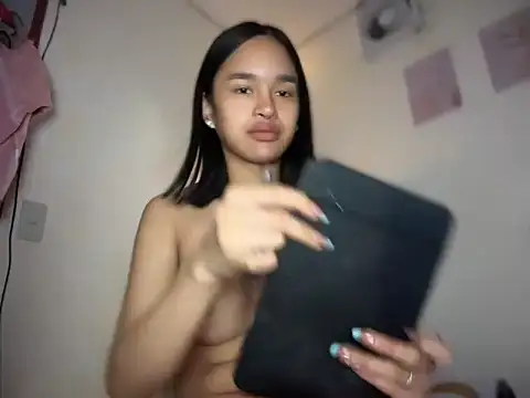 lelasohna online show from April 18, 2026, 8:51 am