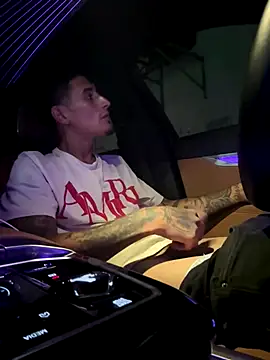 Snapshot of Cuban_4777 chatting on September 26, 2025, 9:57 am Cuban 4777 online show from September 26, 2025, 9:57 am