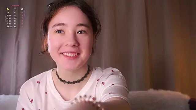 Snapshot of AlbertaClack chatting on April 3, 2026, 1:09 pm AlbertaClack online show from April 3, 2026, 1:09 pm