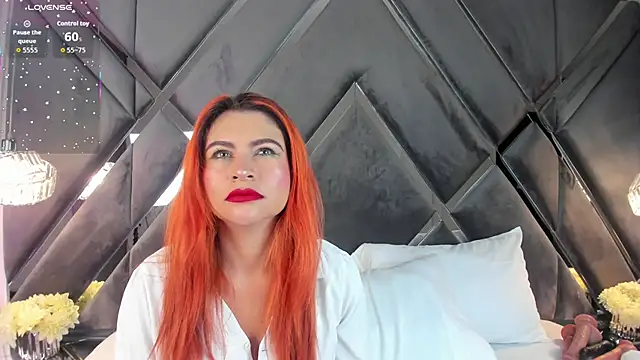 Snapshot of CoraimaSahin chatting on February 10, 2026, 4:27 am CoraimaSahin online show from February 10, 2026, 4:27 am