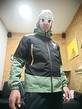 bigdick italy online show from April 3, 2026, 8:51 pm