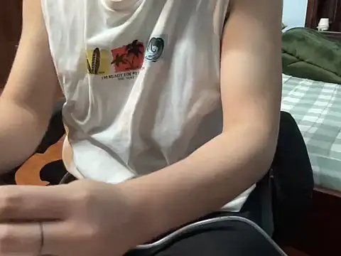 lahungdj12 online show from March 3, 2026, 1:28 pm