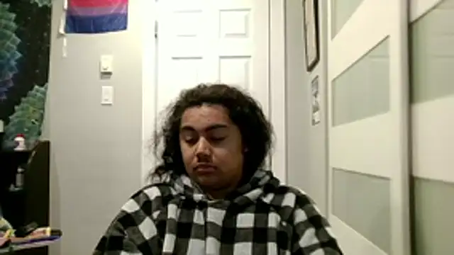 Snapshot of Bilover69 chatting on February 15, 2026, 5:37 am Bilover69 online show from February 15, 2026, 5:37 am