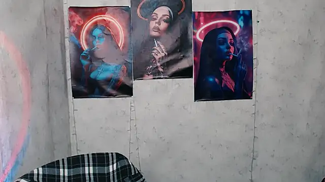 JuliaTopp  online show from November 15, 2025, 7:32 pm