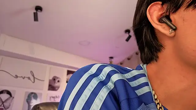 davoxer online show from March 5, 2026, 4:08 am