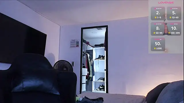 Snapshot of RJBarto chatting on February 10, 2026, 11:36 am RJBarto online show from February 10, 2026, 11:36 am