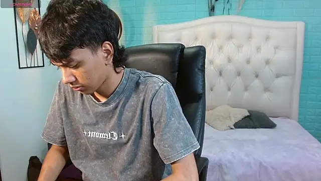 markbowie online show from April 5, 2026, 5:21 pm