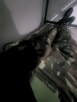 Snapshot of Braz96 chatting on November 10, 2025, 5:12 pm Braz96 online show from November 10, 2025, 5:12 pm