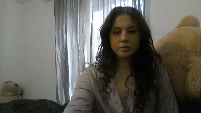 Snapshot of laylabliss chatting on October 10, 2025, 3:11 pm laylabliss online show from October 10, 2025, 3:11 pm