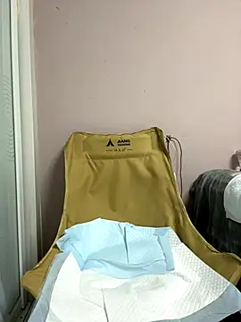 xiaoxiao101 online show from December 18, 2025, 2:45 pm