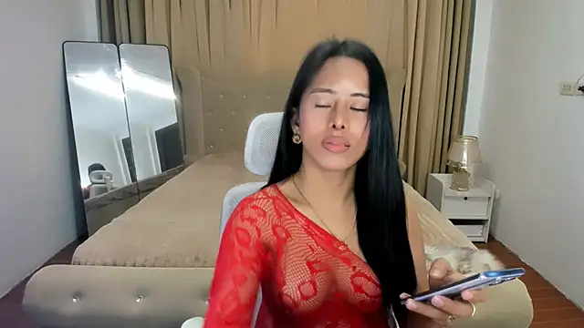 Snapshot of gorgeous_mauits4uxxxts chatting on April 7, 2026, 10:48 am gorgeous mauits4uxxxts online show from April 7, 2026, 10:48 am
