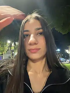 Snapshot of -juicy_ chatting on June 14, 2026, 11:51 pm -juicy online show from June 14, 2026, 11:51 pm