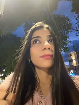 -juicy  online show from July 29, 2026, 11:36 pm
