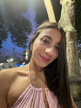 -juicy  online show from July 30, 2026, 11:37 pm