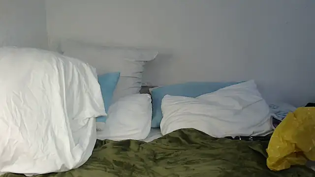 Diva-Lolah online show from November 17, 2025, 5:08 pm