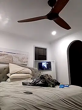 iamthepublickmasterbater online show from September 20, 2025, 4:30 pm