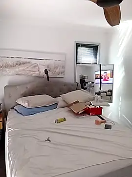 iamthepublickmasterbater online show from October 7, 2025, 11:13 pm