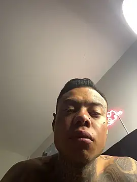 Snapshot of Buitrago_98 chatting on September 19, 2025, 3:30 am Buitrago 98 online show from September 19, 2025, 3:30 am