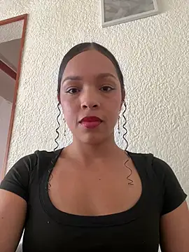 Yasmin777  online show from March 3, 2026, 7:42 pm