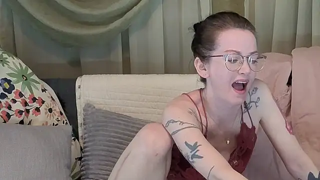 Snapshot of kohlbird chatting on February 11, 2026, 5:45 am kohlbird online show from February 11, 2026, 5:45 am