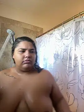Snapshot of 1n0nlythroat chatting on July 3, 2026, 11:00 pm 1n0nlythroat online show from July 3, 2026, 11:00 pm